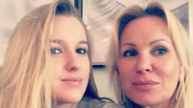 Wendler Tochter Adeline Uber Papas Beziehung Sie Fuhlt Sich Zwischen Den Stuhlen