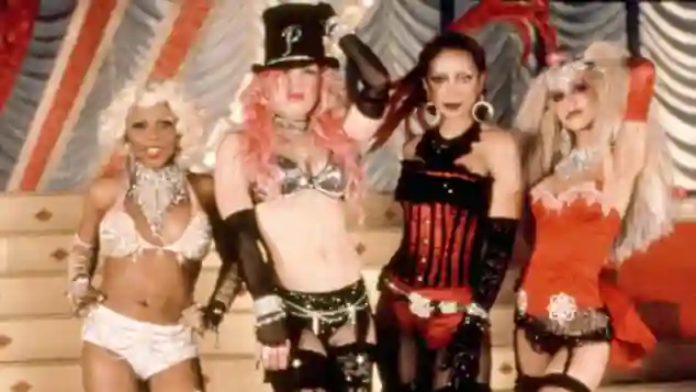 Lady Marmlade:  Lil Kim, Pink, Mya, Christina Aguilera