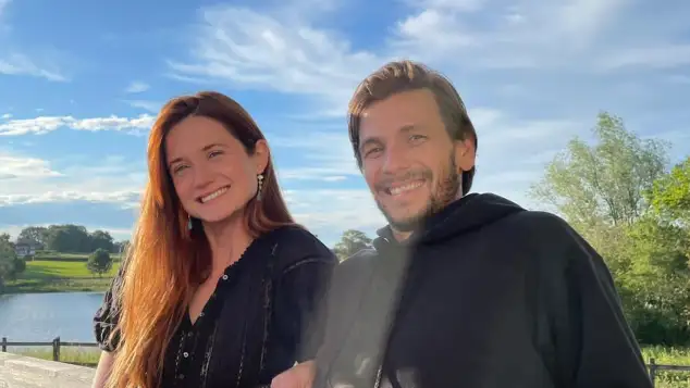 Bonnie Wright und Andrew Lococo 