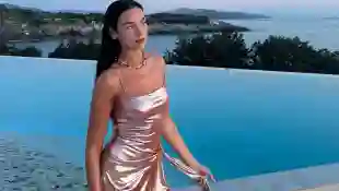 Dua Lipa zeigt sich sexy