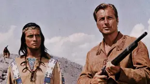 Pierre Brice und Lex Barker spielten gemeinsam in "Winnetou"