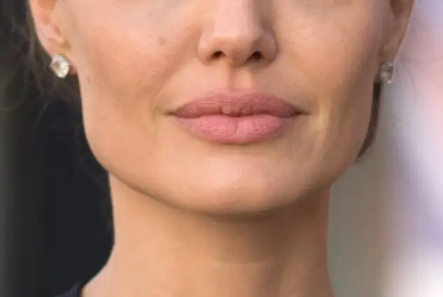 angelina jolie