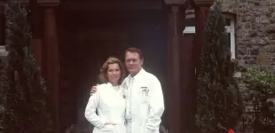 Gaby Dohm und Klausjürgen Wussow in der Serie Schwarzwaldklinik