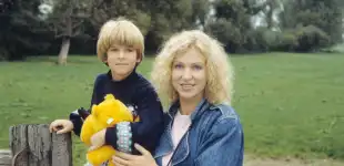 Jan Harndorf und Sabine Kaack spielten bei „Diese Drombuschs" mit