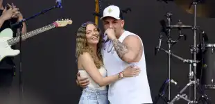 Laura Maria und Pietro Lombardi bei einem Konzert des Sängers