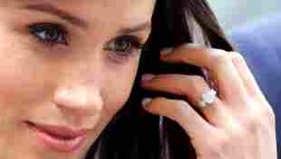 Herzogin Meghan bekam von ihrem Harry zur Verlobung einen wunderschönen Ring