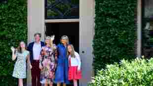 Prinzessin Alexia, König Willem-Alexander, Prinzessin Amalia, Königin Máxima und Prinzessin Ariane posierten in Wassenaar