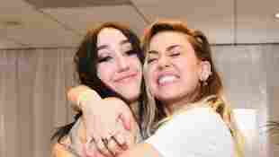 Noah Cyrus und ihre Schwester Miley Cyrus