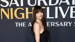 Dakota Johnson roter teppich heiß hot sexy