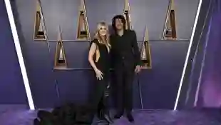 heidi klum henry samuel outfit roter teppich amas