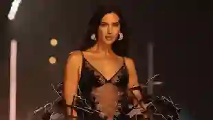 irina shayk heiß sexy model victoria's secret runway show