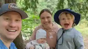 Janina Reimann und ihr Gatte Coleman mit ihren Kindern