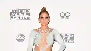 Jennifer Lopez bei den American Music Awards 2015