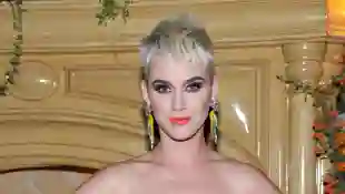 Katy Perry bei einem Event für Jeremy Scott im August 2017, Frisur, Haare