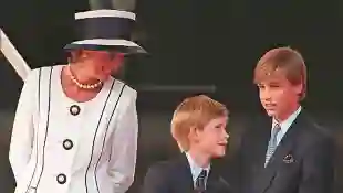 Lady Diana, Prinz Harry und Prinz William 1995 in London