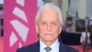 Michael Douglas feiert 2024 seinen 80. Geburtstag