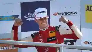 Mick Schumacher nach seinem Sieg am Hockenheimring im Oktober 2018