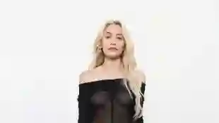 Paris Jackson im Durchsichtig-Kleid ohne BH