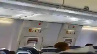 symbolbild flugzeug notausgang sitze flug