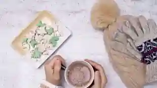 hände tasse kalt