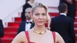 valentina pahde cannes filmfestspiele roter teppich sexy heiß