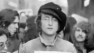 John Lennons Mörder Mark David Chapman gesteht und entschuldigt sich bei Yoko Ono