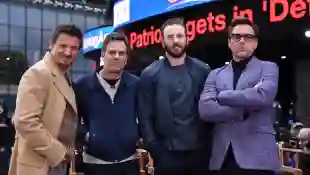 „Avengers“-Darsteller Jeremy Renner, Mark Ruffalo, Chris Evans, Robert Downey Jr.