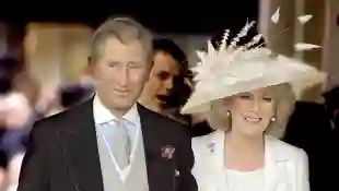 Herzogin Camilla pinz charles