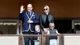 Prinzessin Gabriella klaut den Look von Papa Albert, während Prinz Jacques sich stylt wie Mama Charlene