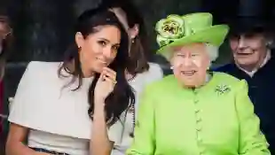 Herzogin Meghan und Königin Elisabeth II. im Jahr 2018