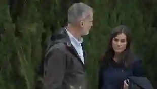 König Felipe und Königin Letizia werden in Valencia mit Schlamm beworfen