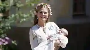 Prinzessin Madeleine und ihrer Tochter Prinzessin Adrienne bei der Taufe am 8. Juni 2018