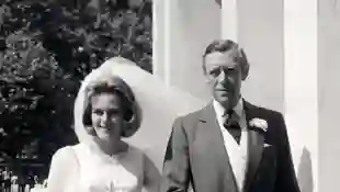Bruce Shand mit seiner Tochter Camilla bei deren Hochzeit mit Andrew Parker Bowles