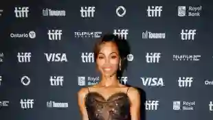 Zoe Saldana im Transparent-Kleid