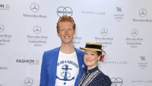 Enie Van De Meiklokjes Hochzeit Mit Katzenohren Promiflash De