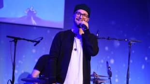 Mark Forster: Das verbirgt sich unter seiner Kappe