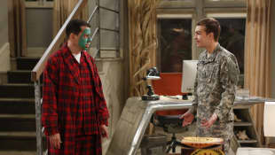 Two And A Half Men Das Macht Kandi Heute Two and a half men'un yayinlanan son boeluemue. two and a half men das macht kandi