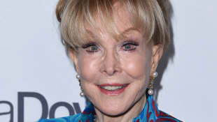 Bezaubernde Jeannie So Geht Es Barbara Eden Heute 1934) is a comic actress best known for her starring role in the tv sitcom i dream of jeannie. so geht es barbara eden heute
