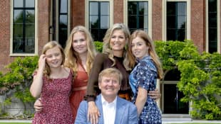Königin Máxima und König Willem-Alexander mit Töchtern