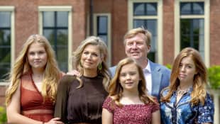  Königin Máxima und König Willem-Alexander mit Töchtern