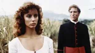 Richard Chamberlain und Rachel Ward in „Die Dornenvögel“