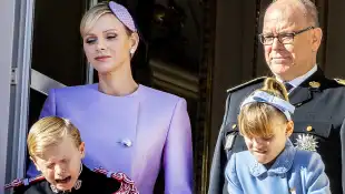 fürstin charlene fürst albert prinz jacques prinzessin gabriella auftritt