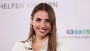 ekaterina leonova heiß sexy freizügig haut werbung instagram fashion marke