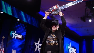 elon musk auftritt kontroverse