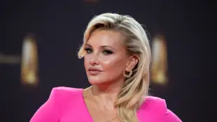 Evelyn Burdecki auf dem roten Teppich