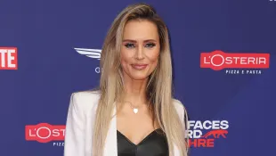 jenice heiß freizügig outfit look muskeln sixpack