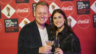 knossi lia mitrou liebe beziehung internet soziale medien