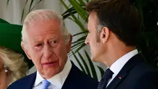 König Charles und Emmanuel Macron
