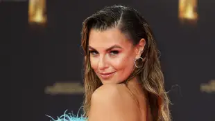 laura wontorra heiß sexy em mini rock beine