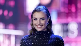 Laura Wontorra begeistert mit ihren Looks